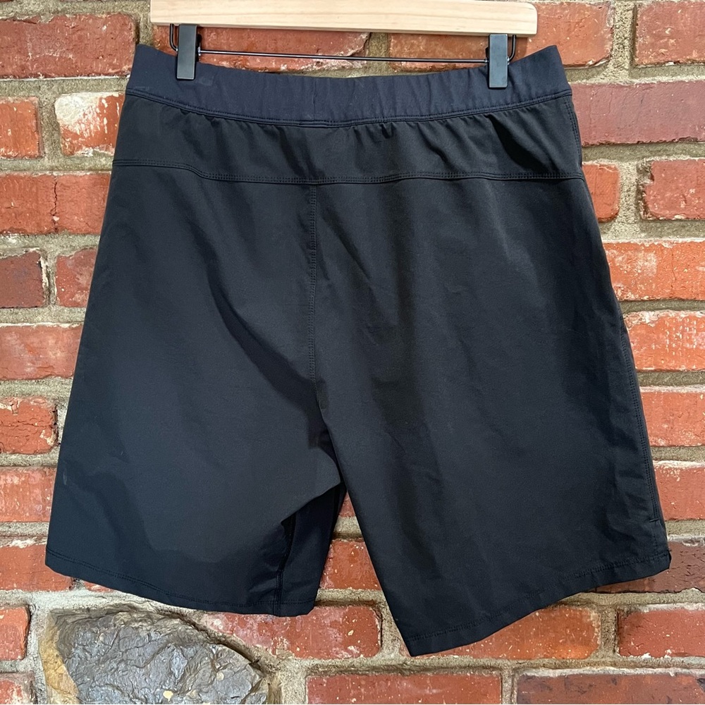 Public‎ Rec men's black pull on shorts size 36 polyester -FLAW NOTED IN LISTING - Picture 5 of 16